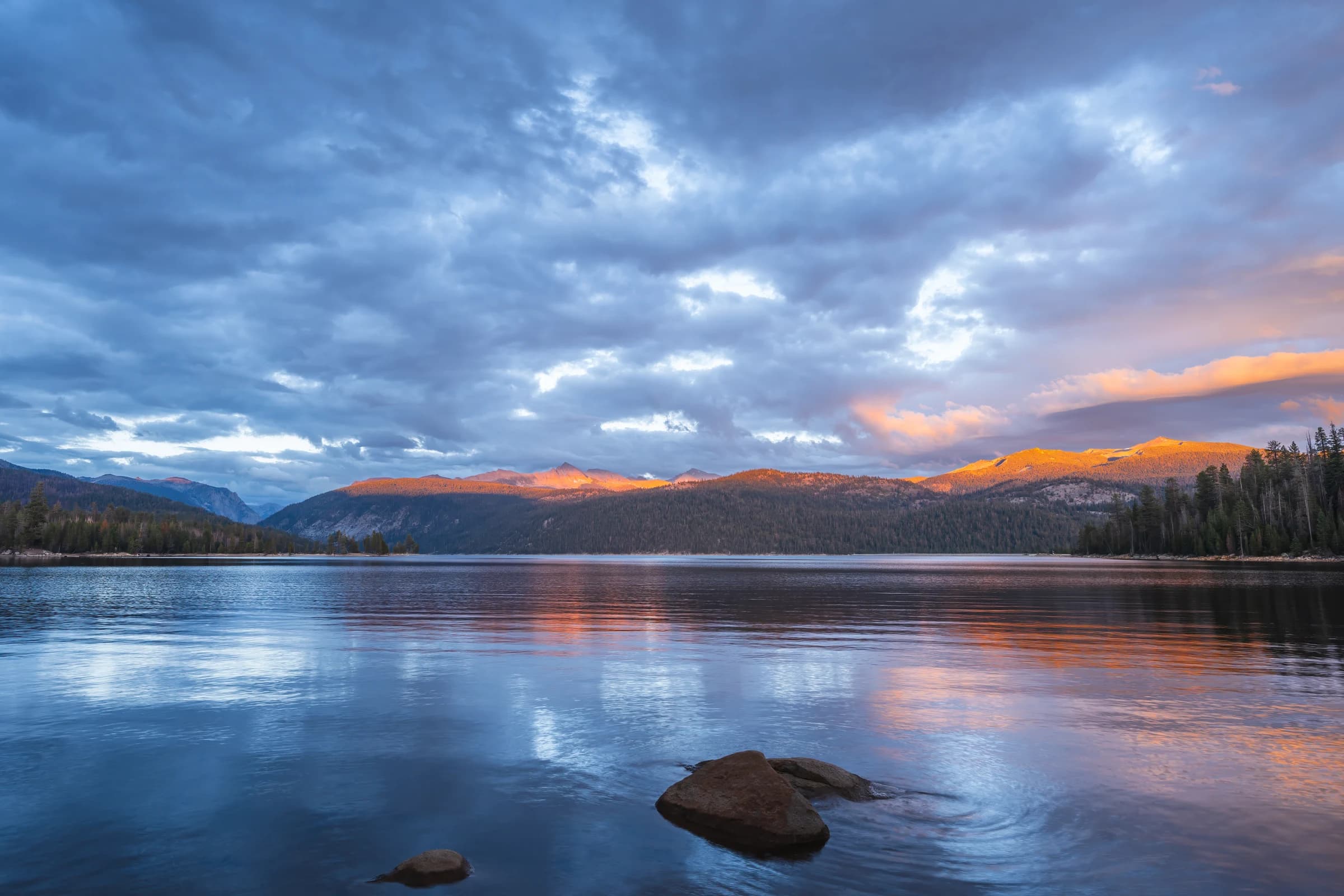 Sierra Lake's Golden Hour